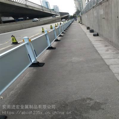 人车分离护栏 广告板护栏现货 河南护栏厂产品标签  |郑州厂家交通